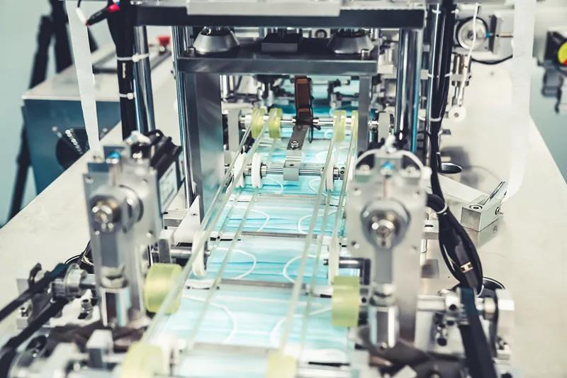 現(xiàn)代化面罩生產(chǎn)線 現(xiàn)代化面罩生產(chǎn)線